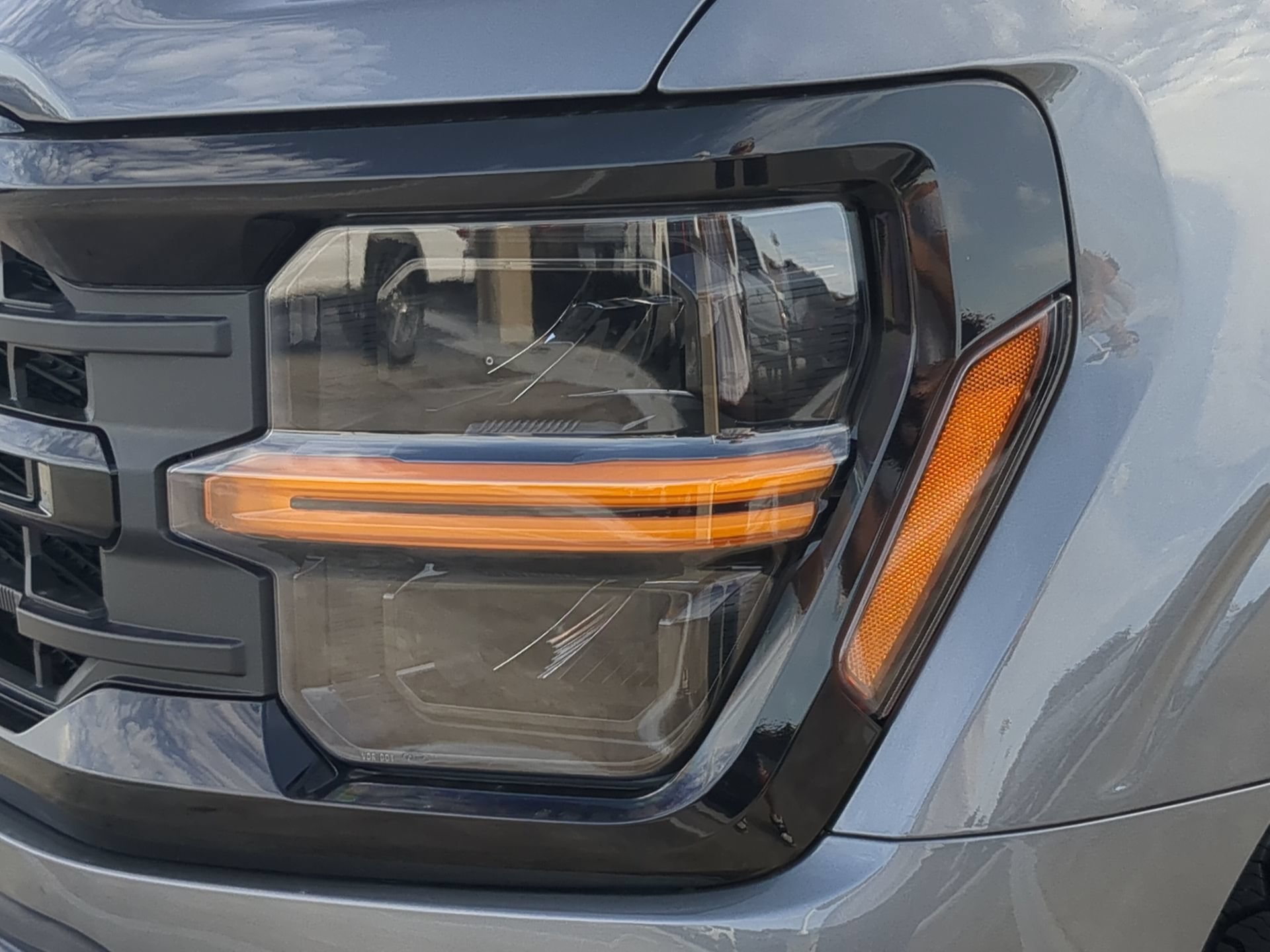 New 2026 Carbonized Gray Metallic Ford XLT image 41
