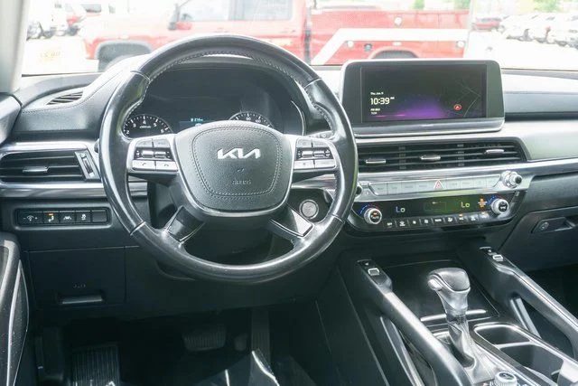 Used 2022 Gray Kia S image 16