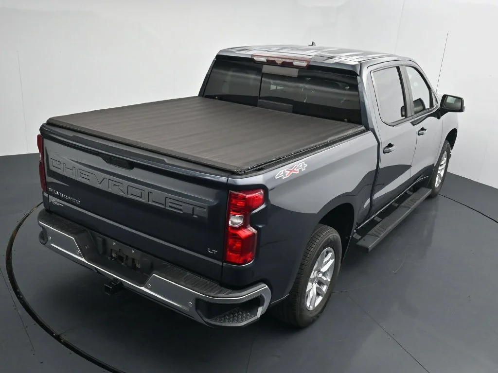 Used 2020 Gray Chevrolet LT image 14