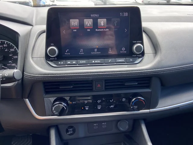 2025 Nissan Rogue S - Photo 19