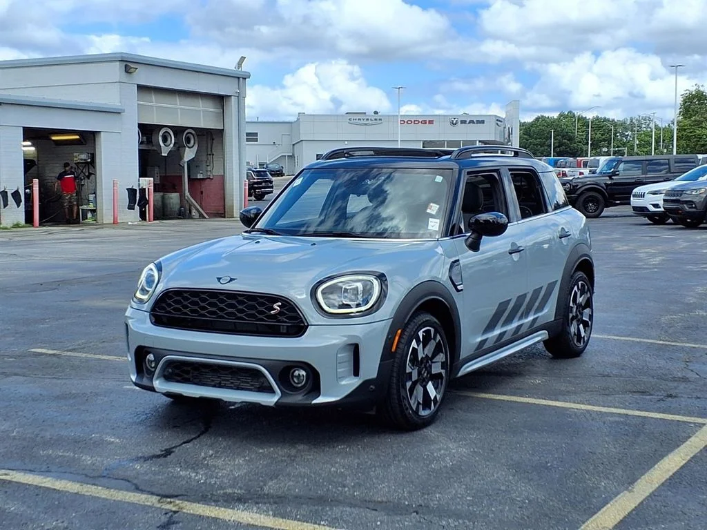 Used 2023 MINI Countryman S with VIN WMZ53BR09P3P66989 for sale in Kansas City