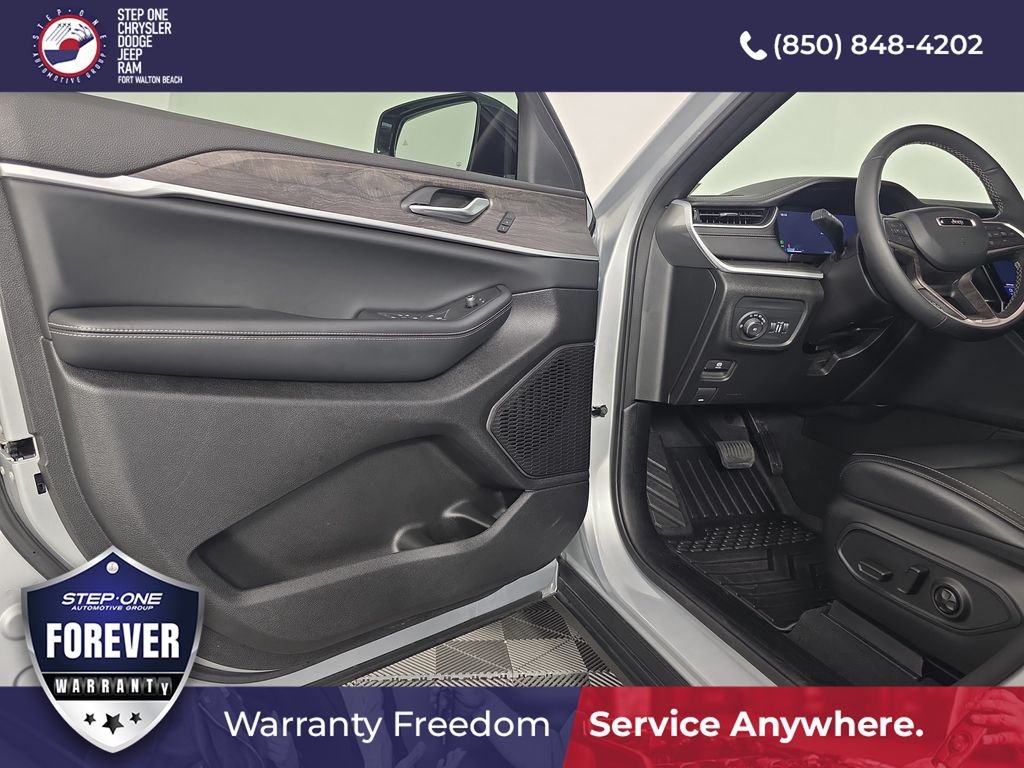 Used 2025 Silver Jeep Limited image 16