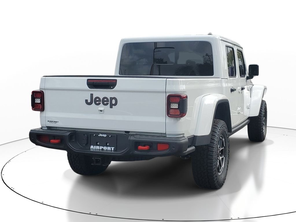 New 2026 Bright White Clear-Coat Exterior Paint Jeep Rubicon image 3