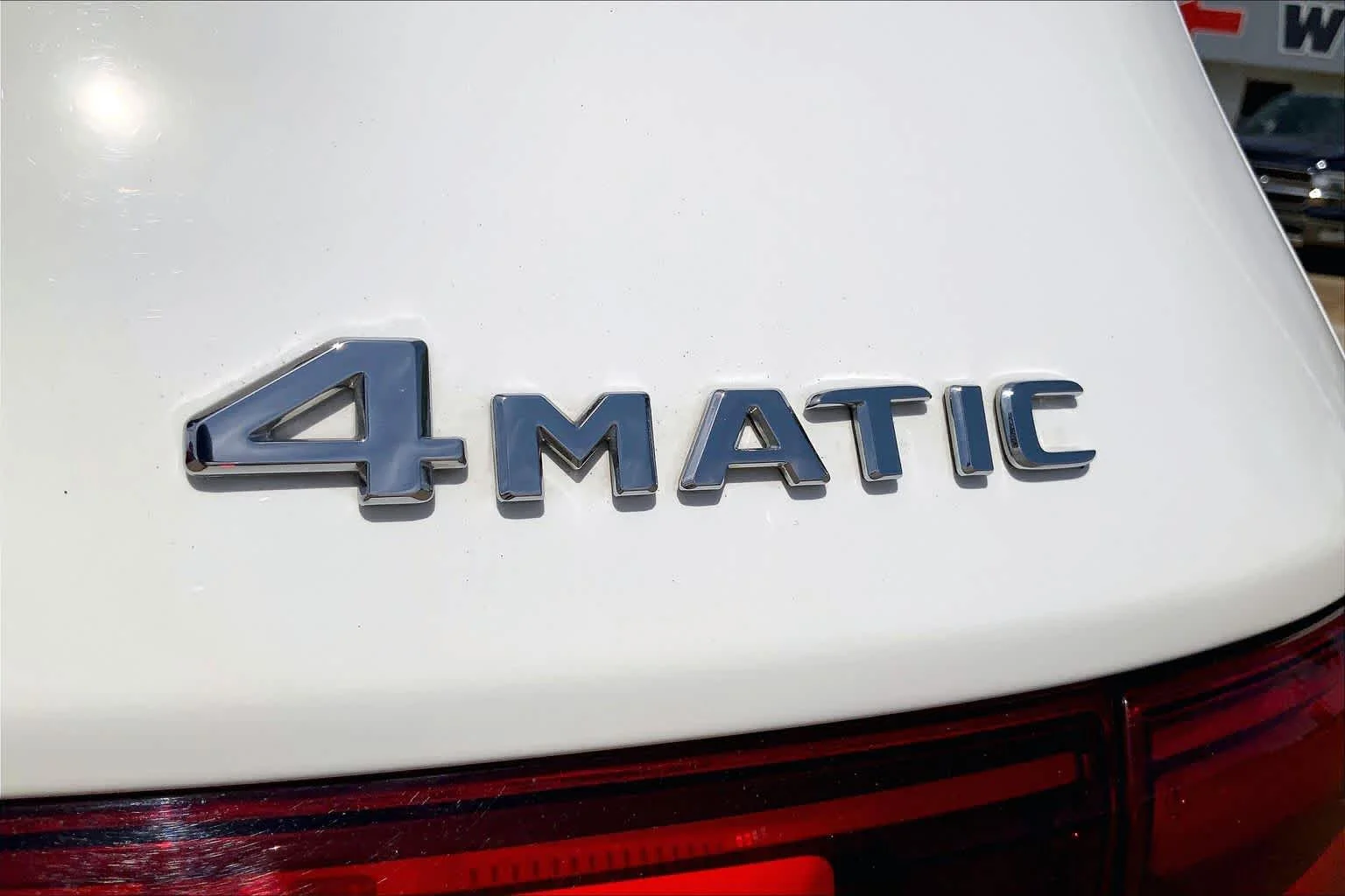 Used 2025 Polar White Mercedes-Benz GLB 250 image 10