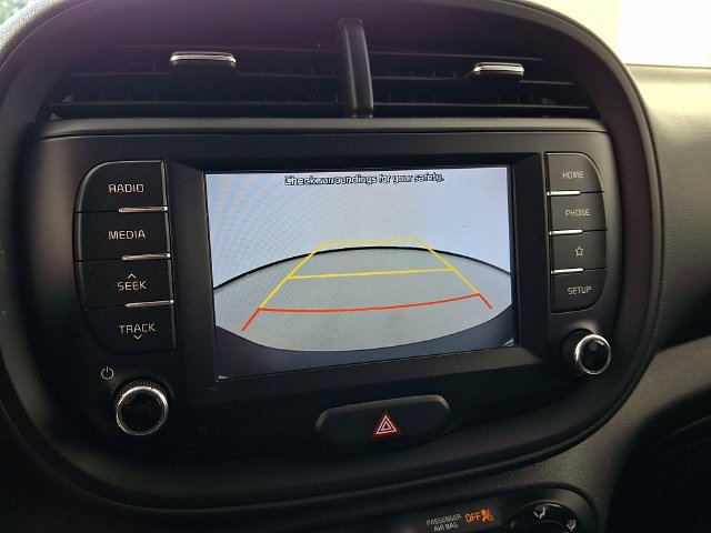 Used 2021 White Kia LX image 20