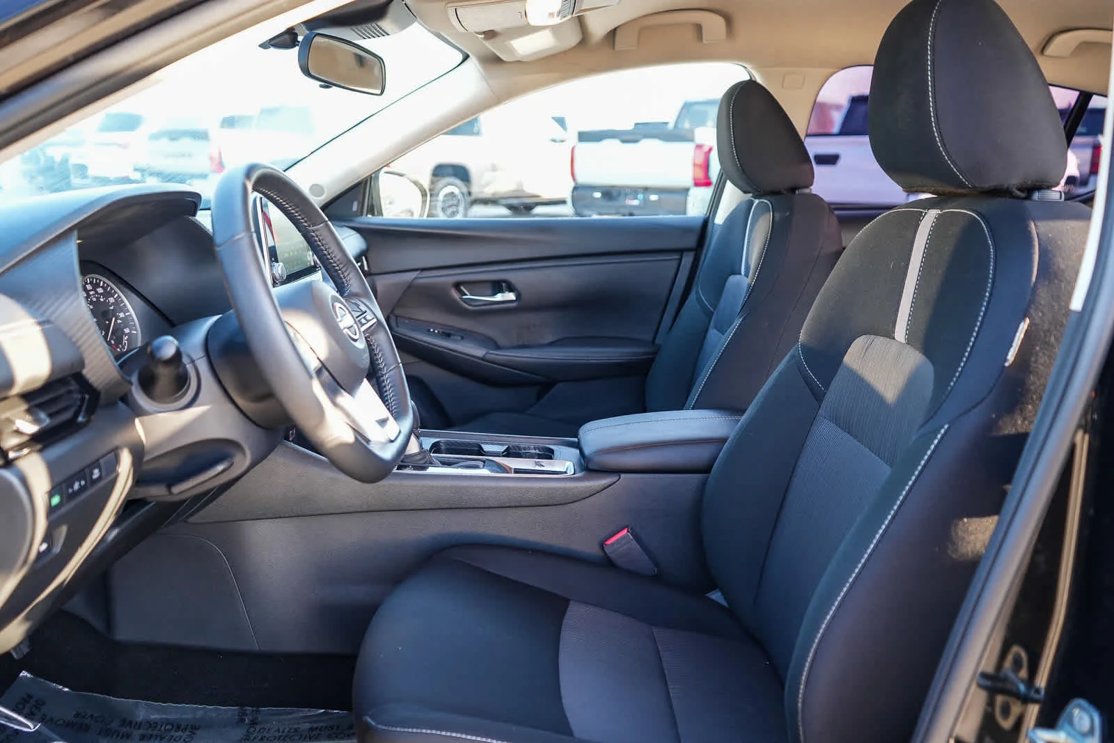 Used 2025 Super Black Nissan SV image 17