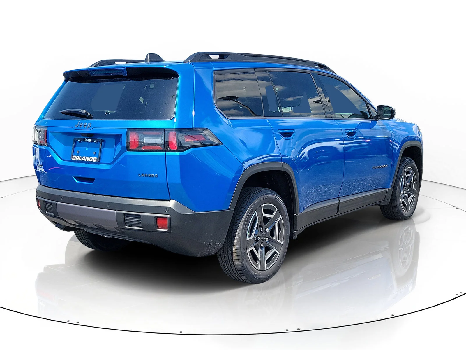 New 2026 Hydro Blue Pearlcoat Jeep Laredo image 4