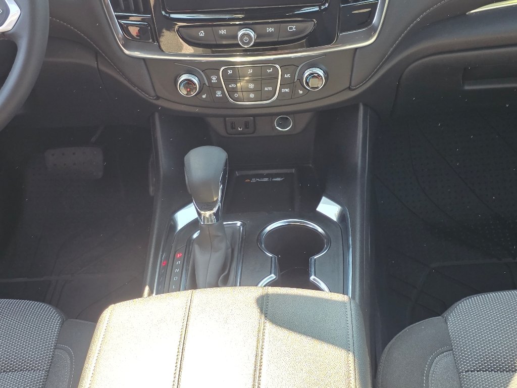Used 2023 Mosaic Black Metallic Chevrolet LT image 26