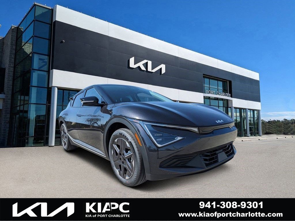 2025 Kia EV6 Light L/R's photo
