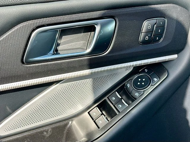 New 2026 Gray Ford Tremor image 13