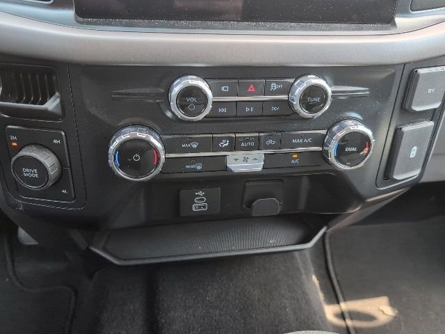 Used 2025 White Ford XLT image 18