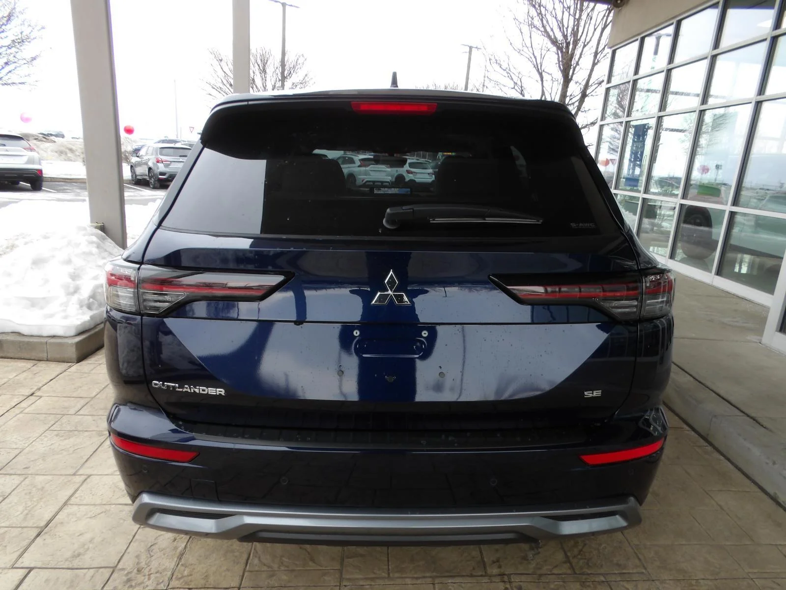 2026 Mitsubishi Outlander SE - Photo 6