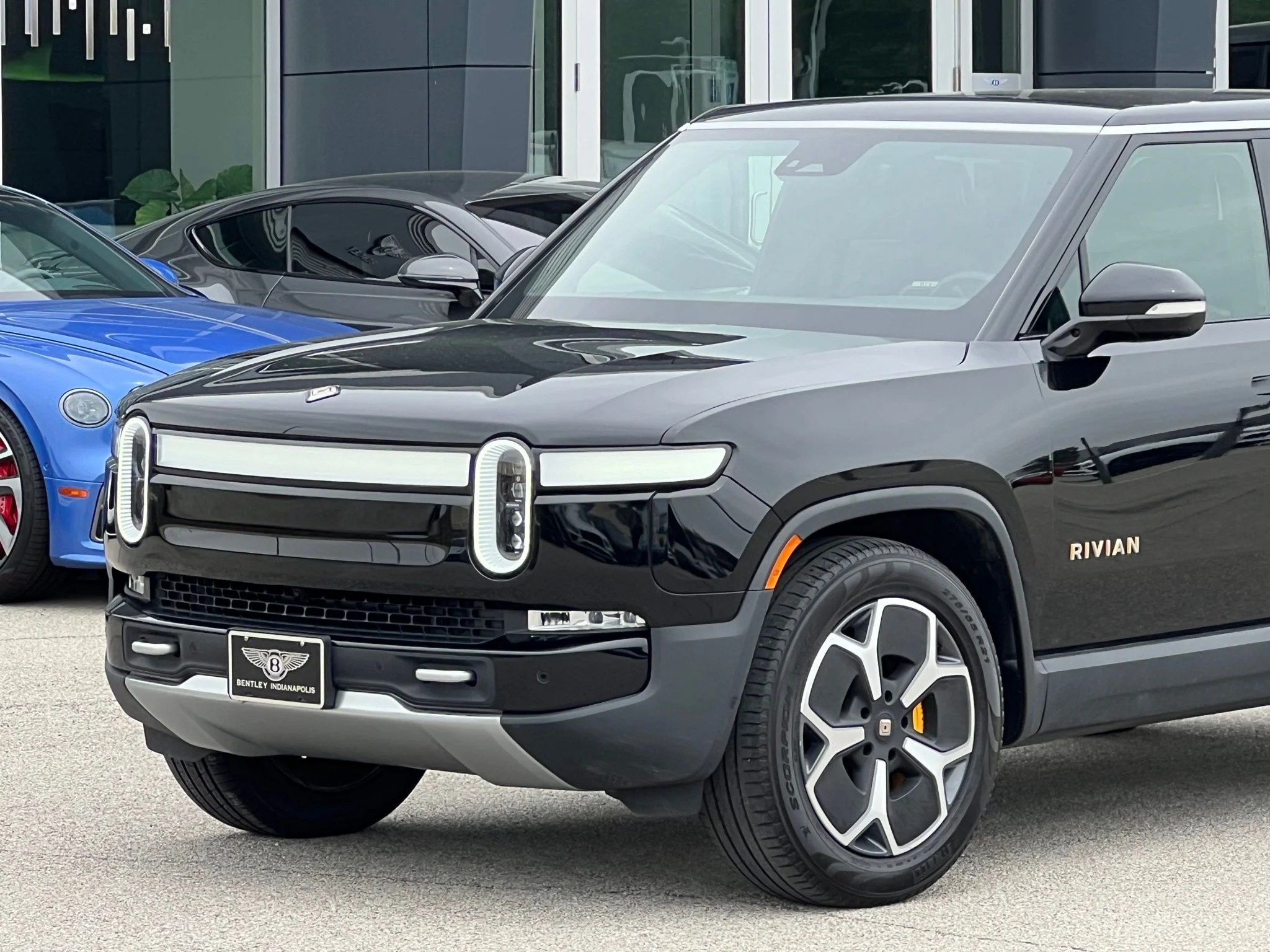 Used 2024 Black Rivian Adventure image 11
