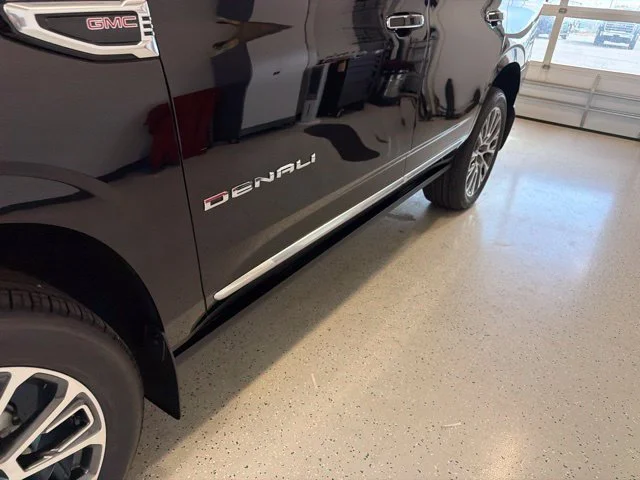 2027 GMC Yukon Denali - Photo 15