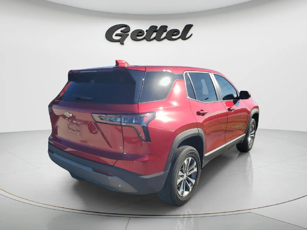 Used 2025 Radiant Red Tintcoat Chevrolet LT image 3