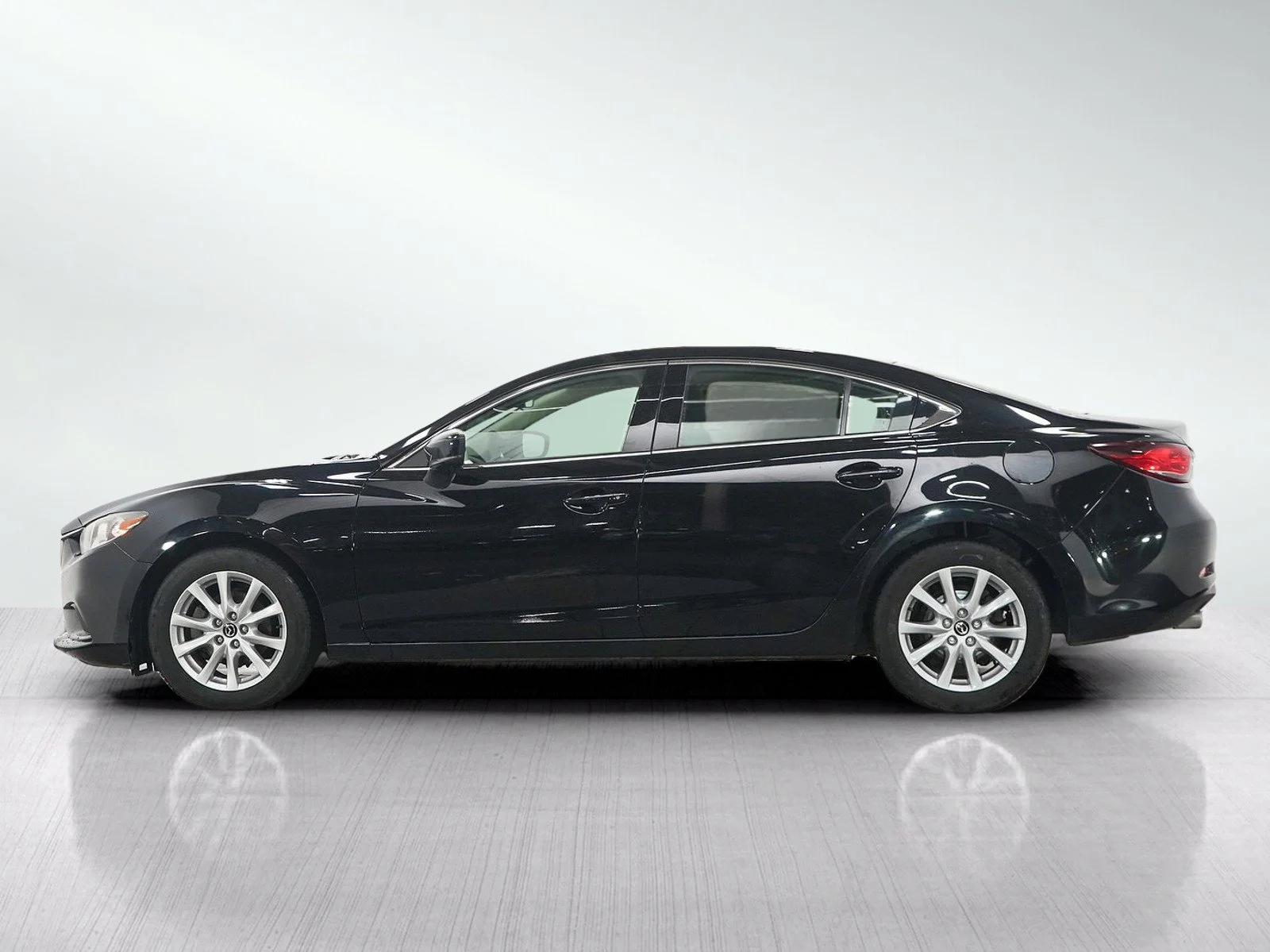 Used 2017 Mazda Mazda6 i Sport with VIN JM1GL1U52H1142986 for sale in Burnsville, Minnesota