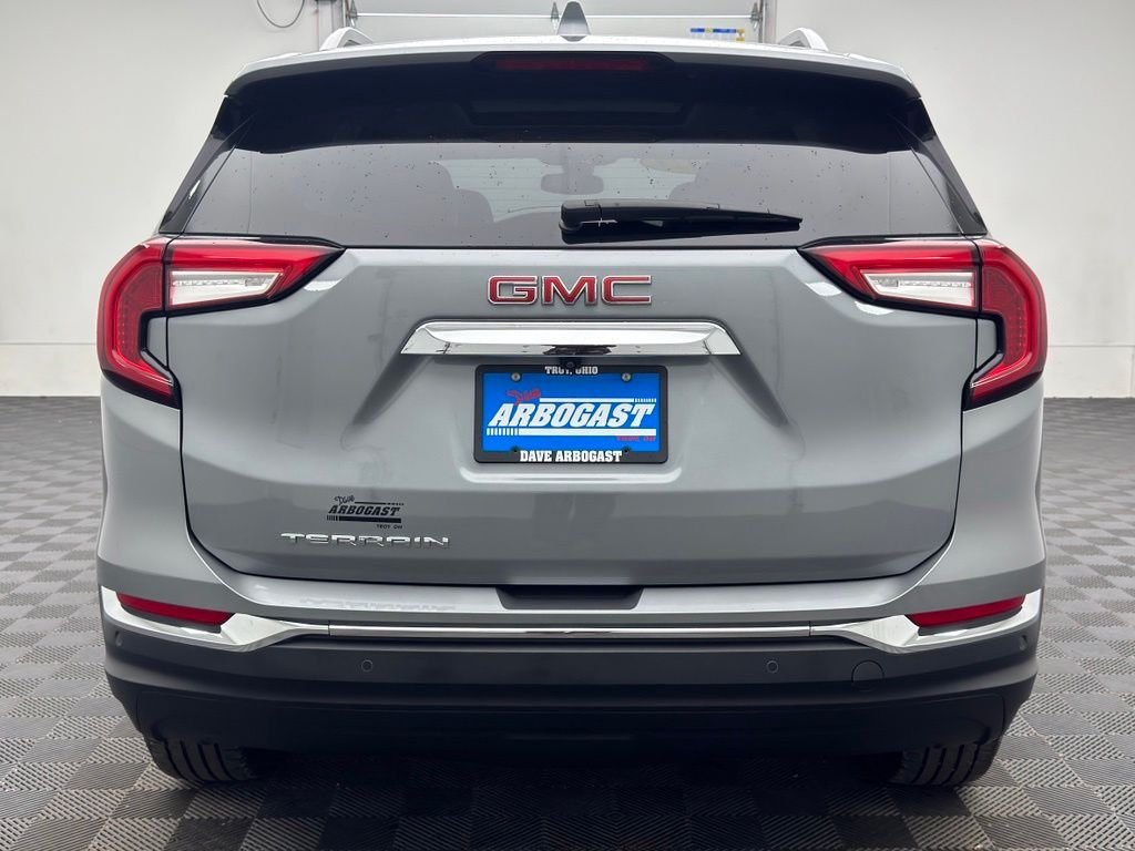 Used 2023 Sterling Metallic GMC SLT image 9