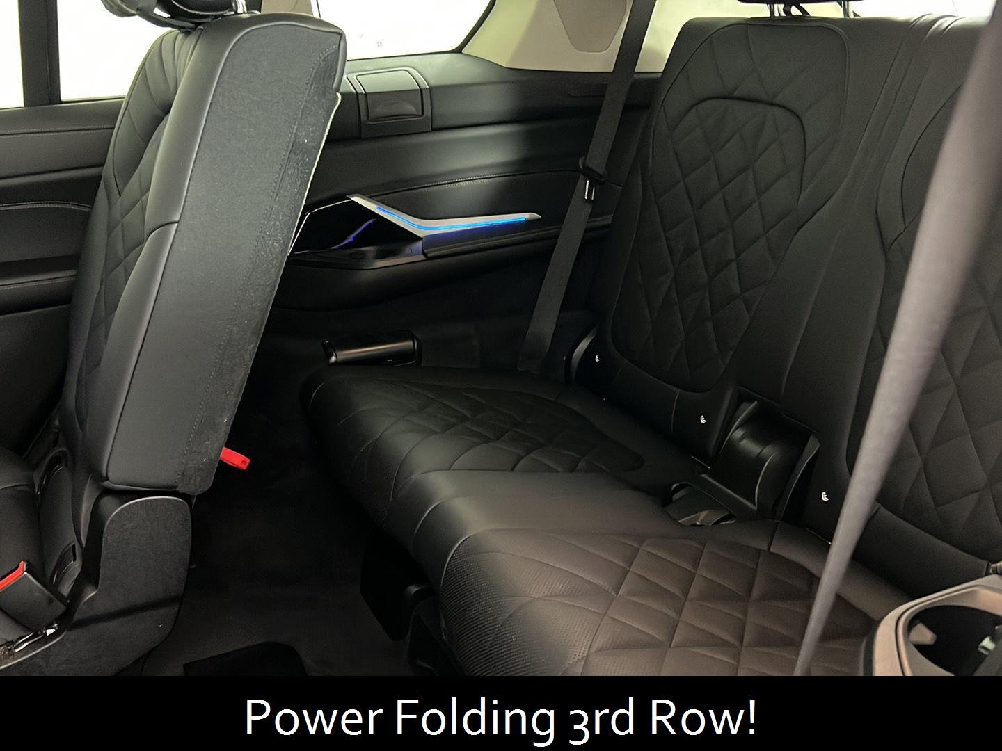 Used 2024 Skyscraper Grey Metallic BMW xDrive40i image 13