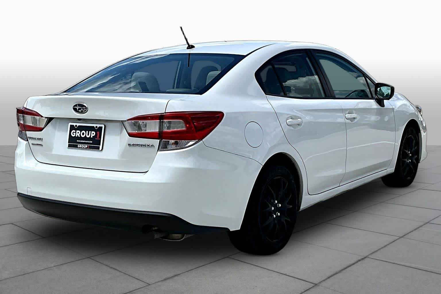 Used 2022 Crystal White Pearl Subaru  image 13