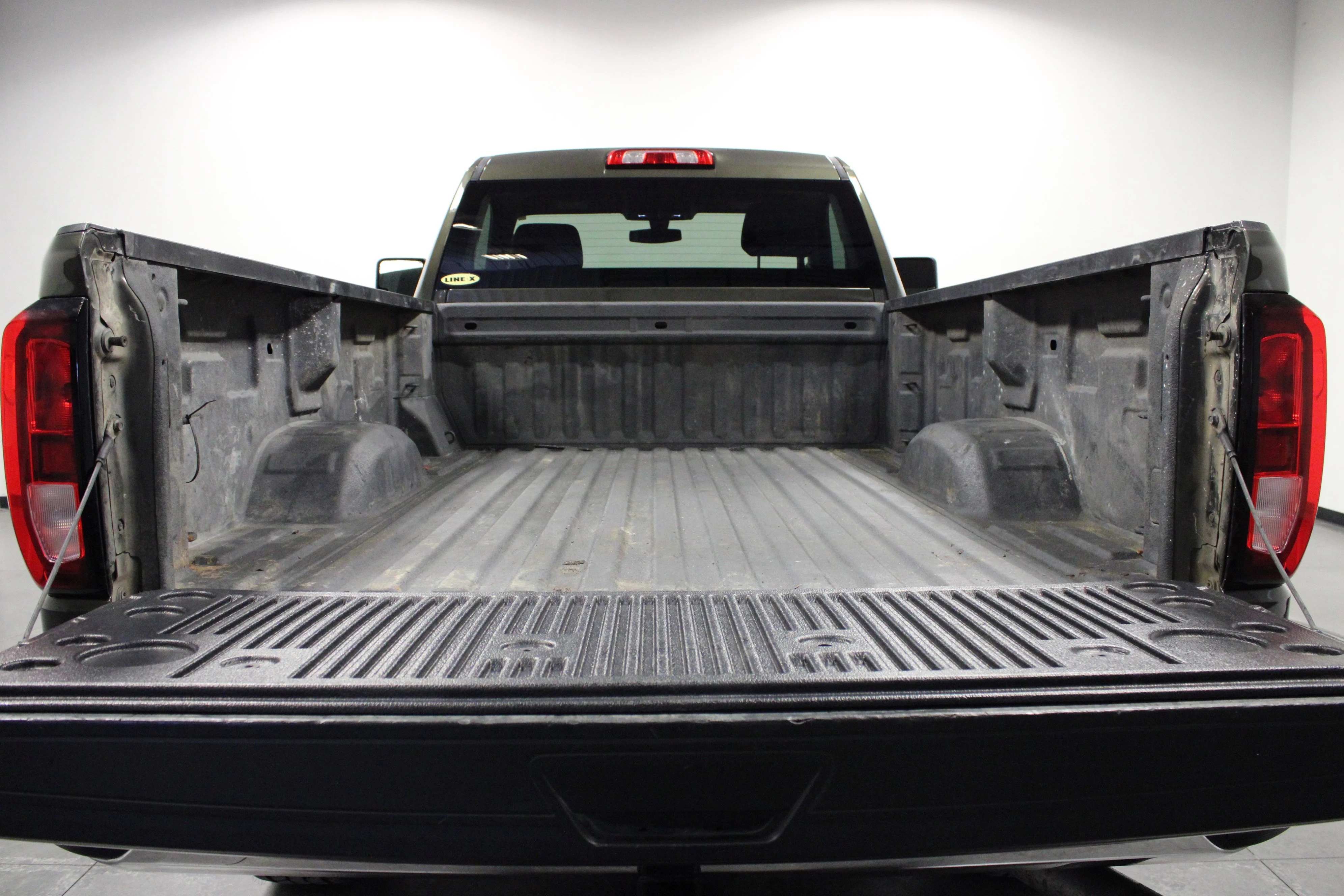 Used 2023 Forest Metallic GMC Pro image 13