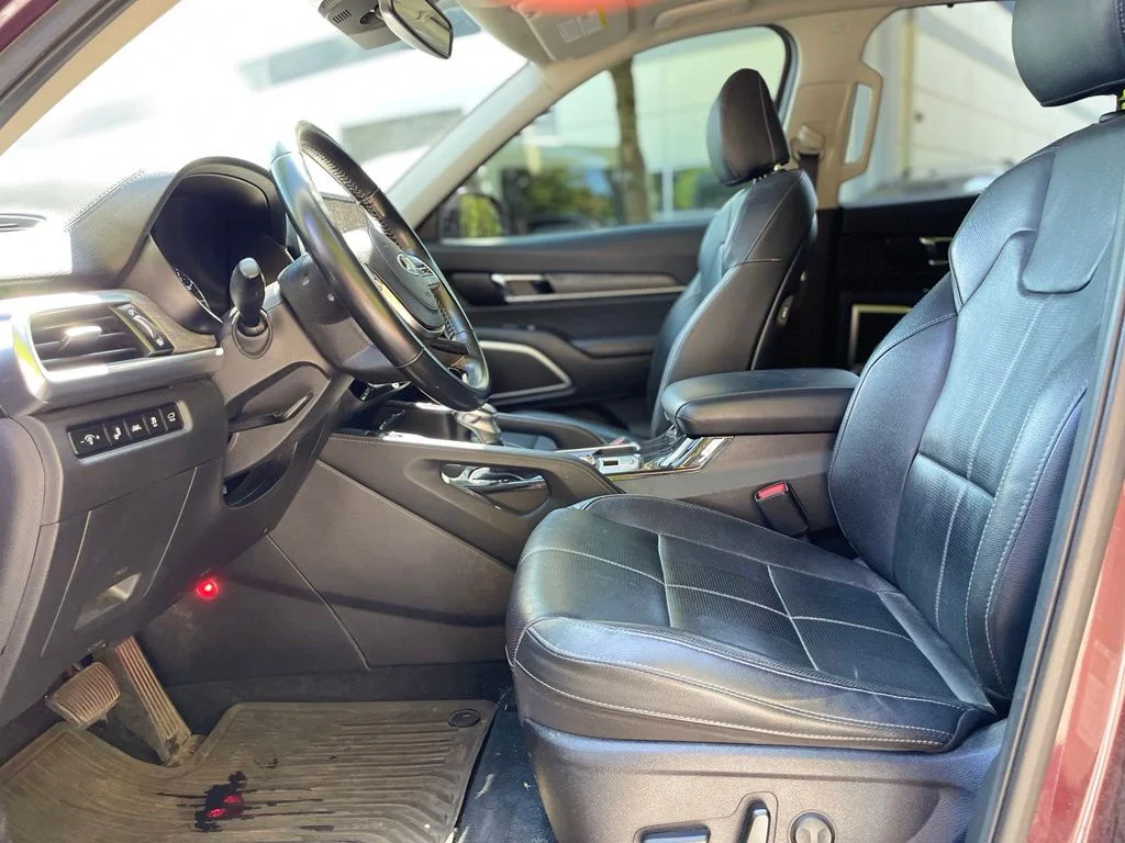 Used 2021 Sangria Kia EX image 19