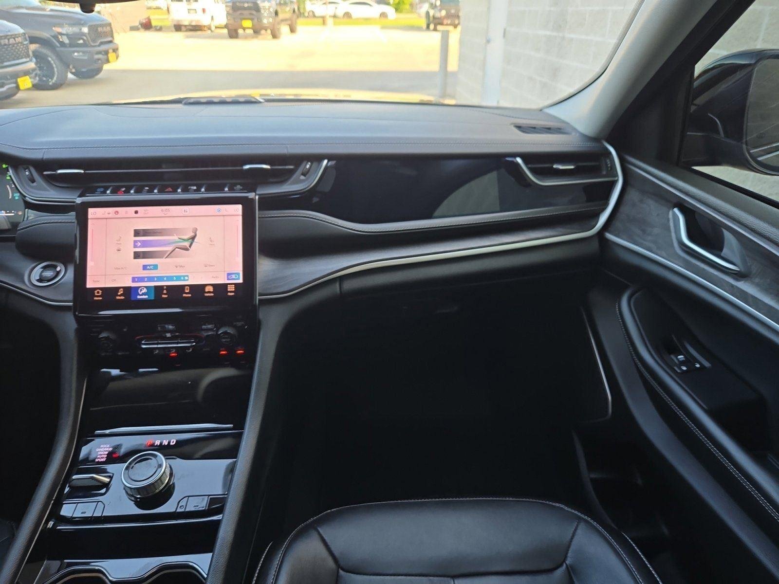 Used 2022 Black Jeep BASE image 20