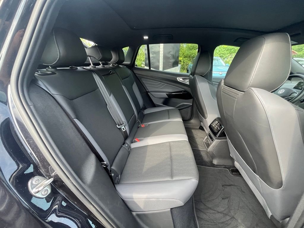 Certified Used 2023 Black Volkswagen Pro S Plus image 24