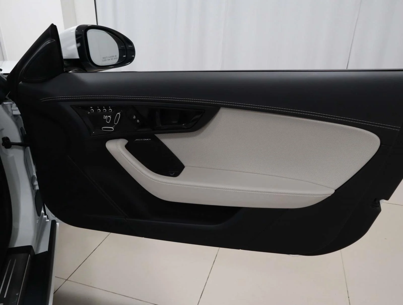Used 2024 White Jaguar P450 image 16