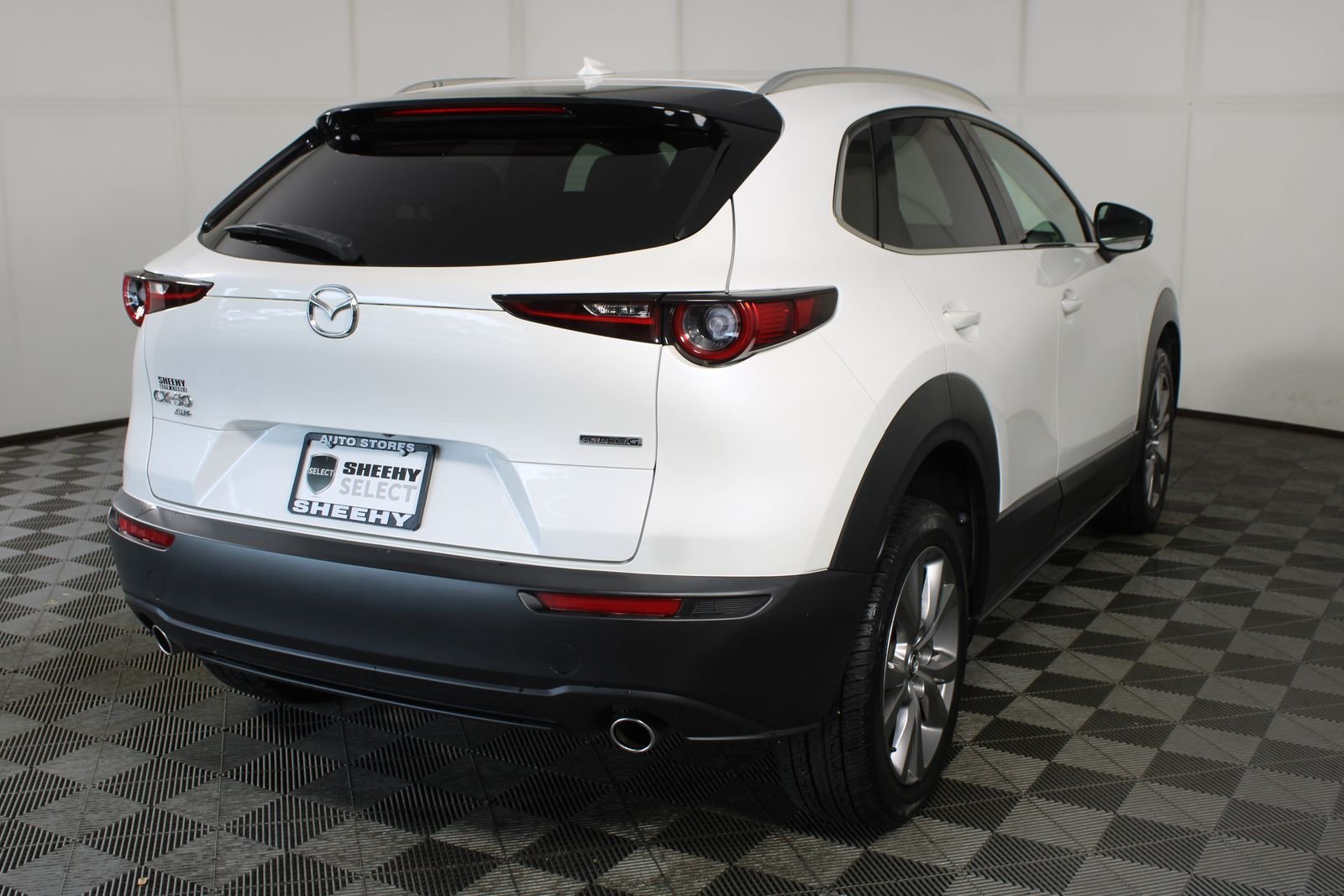 Used 2021 White Mazda Premium image 6