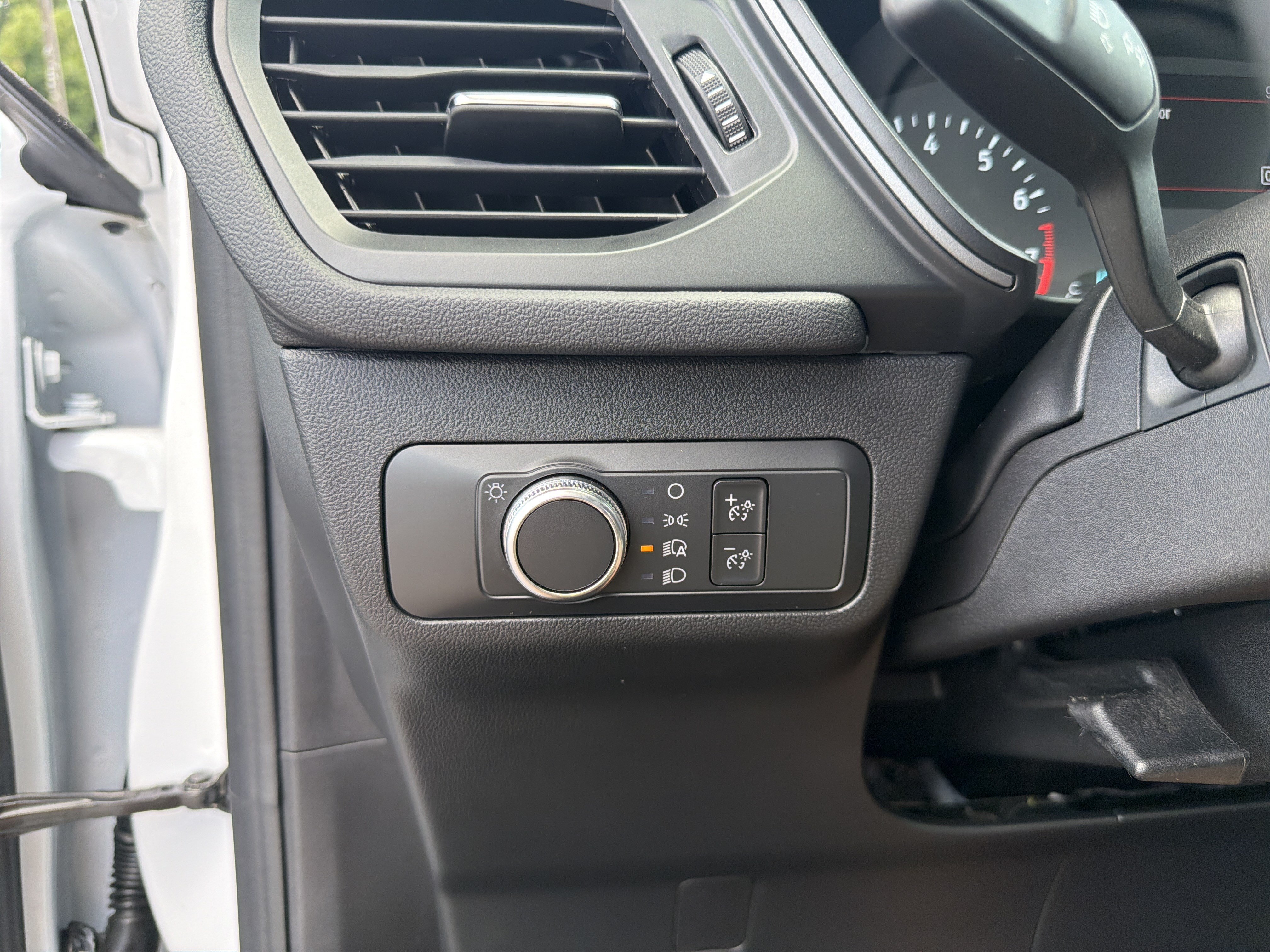 Used 2022 Oxford White Ford S image 12