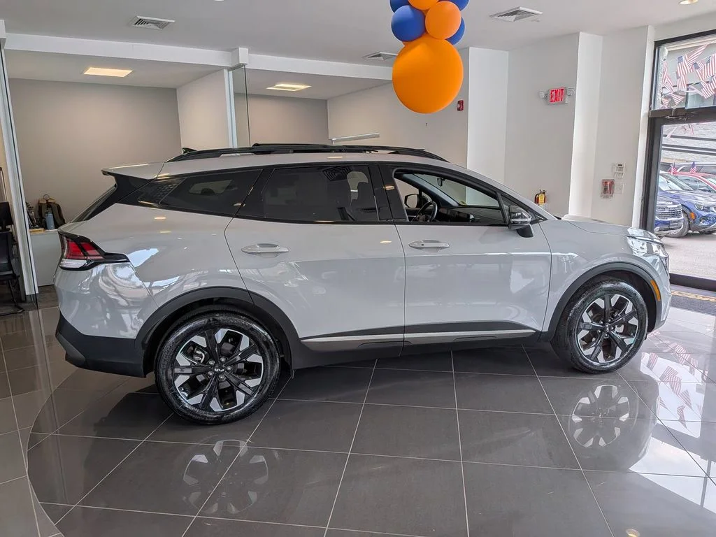 Used 2024 Gray Kia X-Line image 5