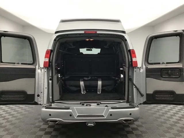 Used 2023 Quicksilver Metallic GMC Work Van image 6