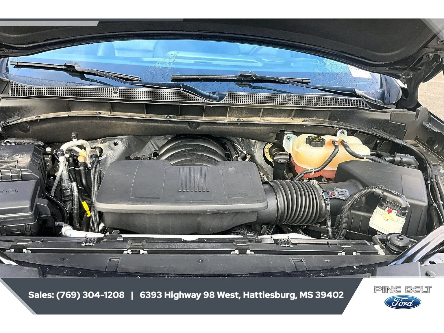 Used 2025 Dark Ash Metallic Chevrolet LT image 8