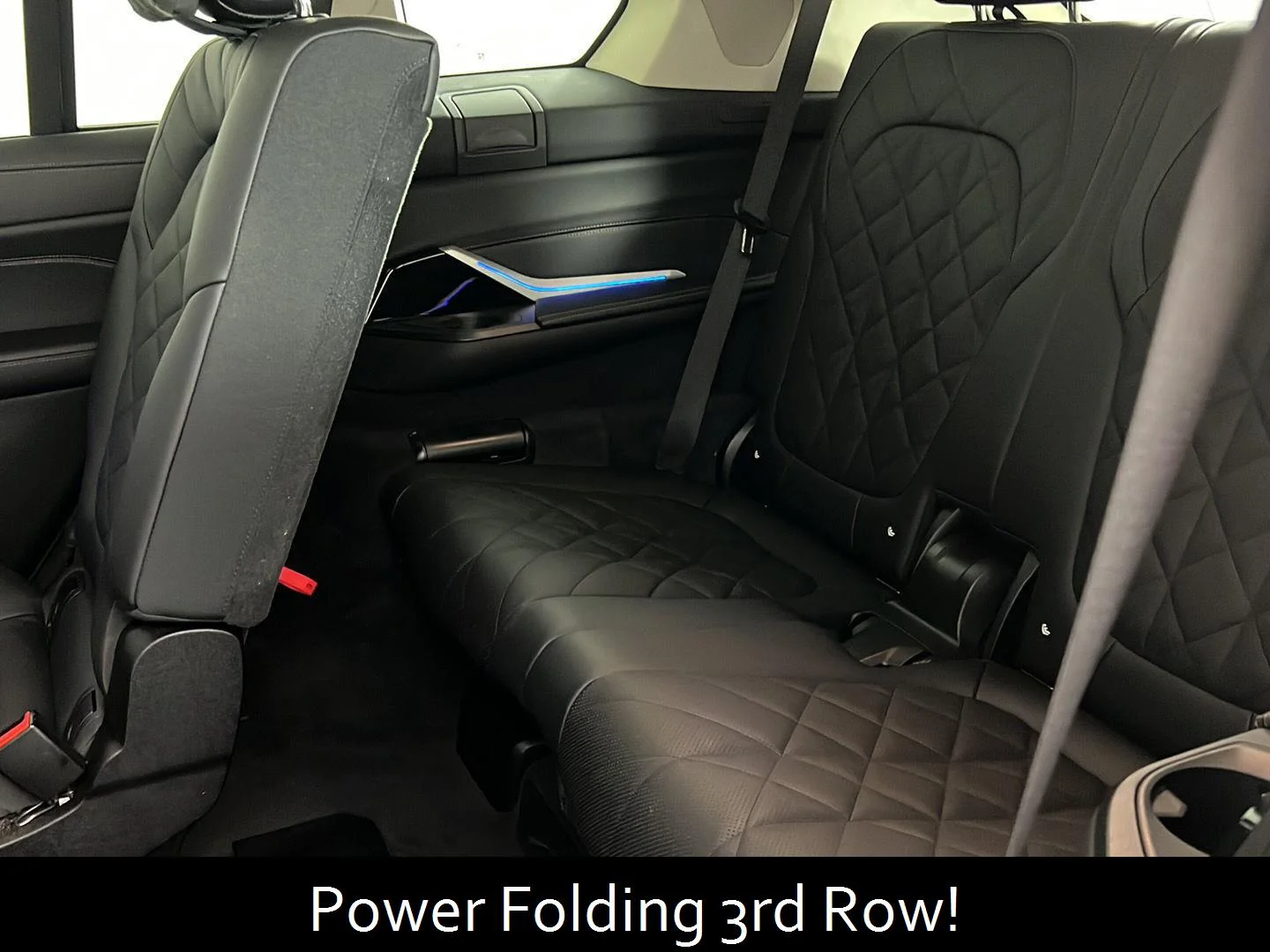 Used 2024 Skyscraper Grey Metallic BMW xDrive40i image 13