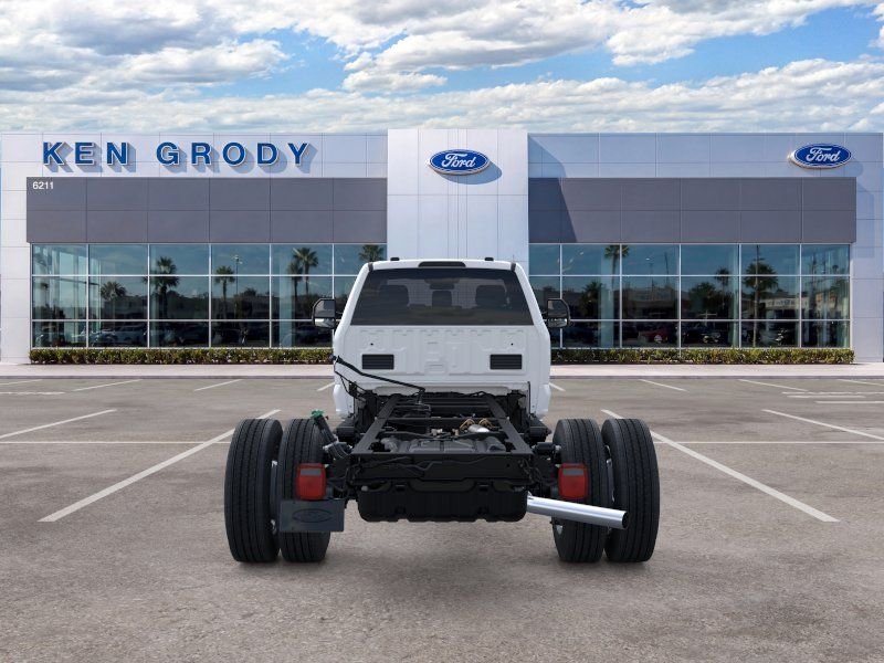 New 2026 Oxford White Ford XL image 5