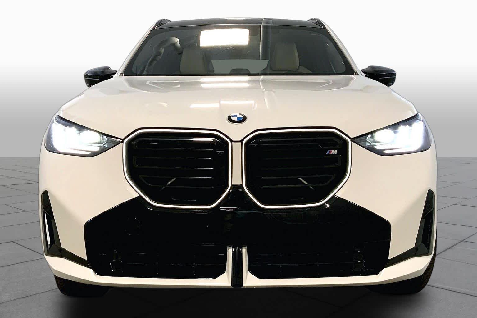New 2026 Alpine White BMW M50 xDrive image 3