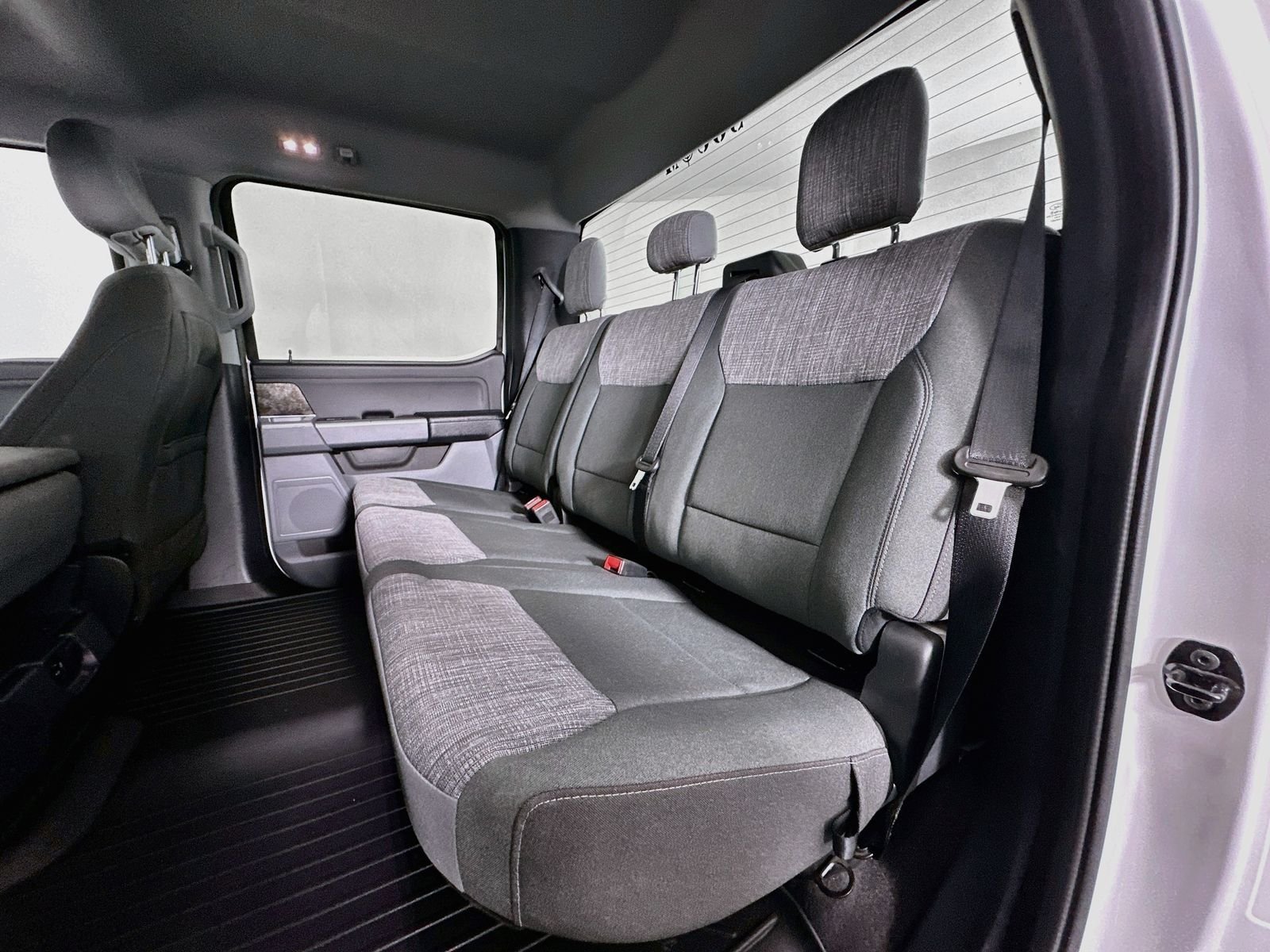 Used 2023 White Ford XL image 24