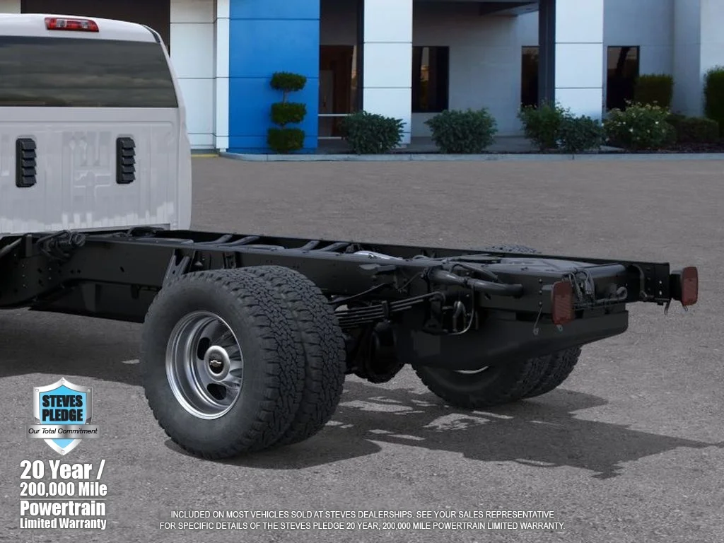 New 2026 Summit White Chevrolet Work Truck image 14