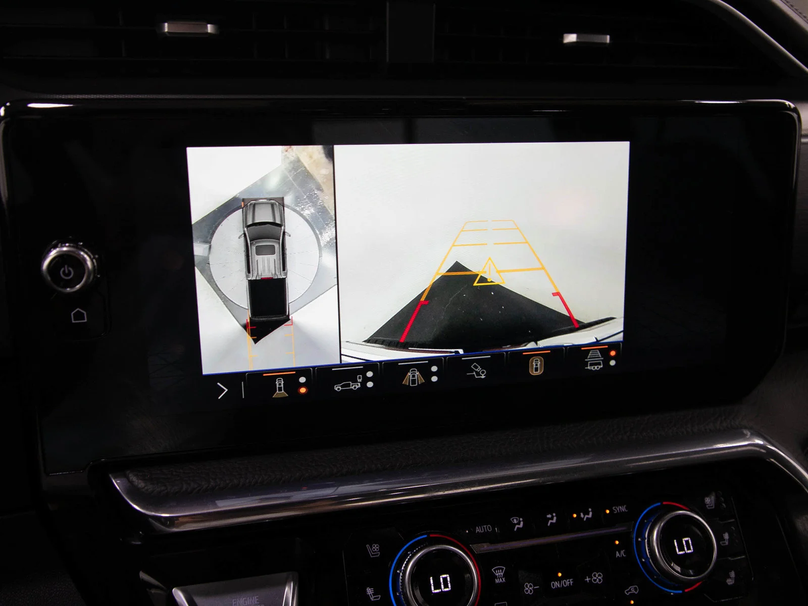 Used 2024 Onyx Black GMC Denali image 28