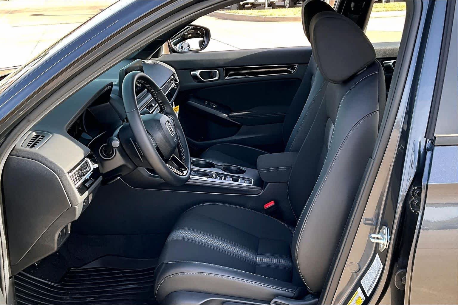 2026 Honda Civic Sport - Photo 8