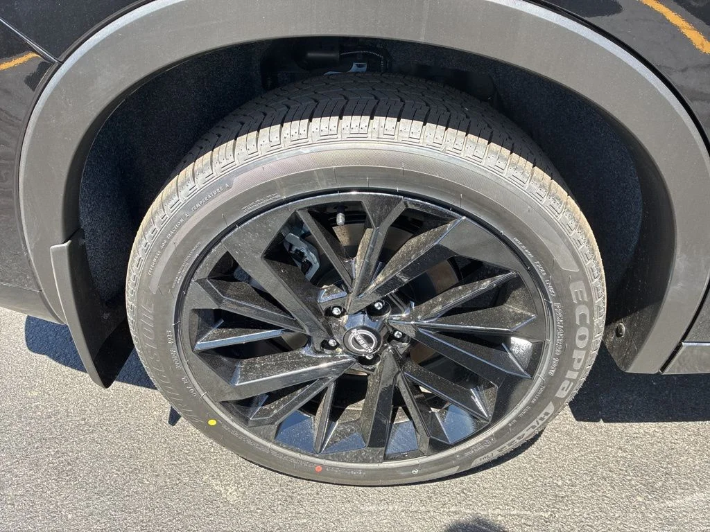 New 2026 Black Nissan Platinum image 10