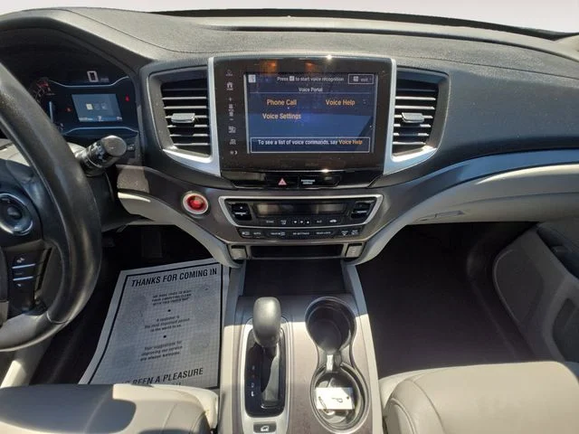 Used 2017 Blue Honda EX-L image 11
