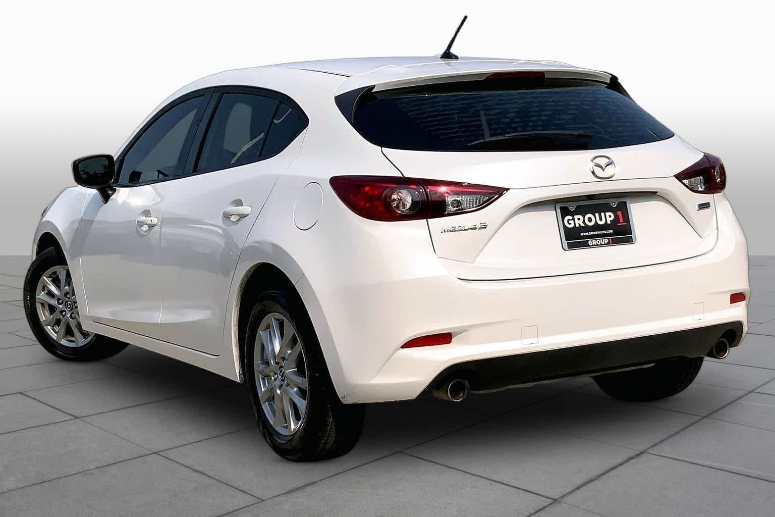 Used 2018 Snowflake White Pearl Mica Mazda Sport image 12