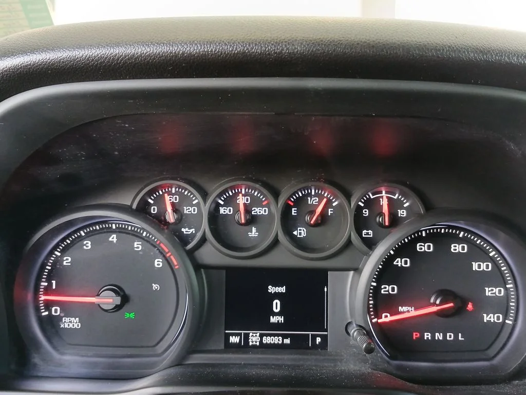 Used 2024 White Chevrolet Custom image 11