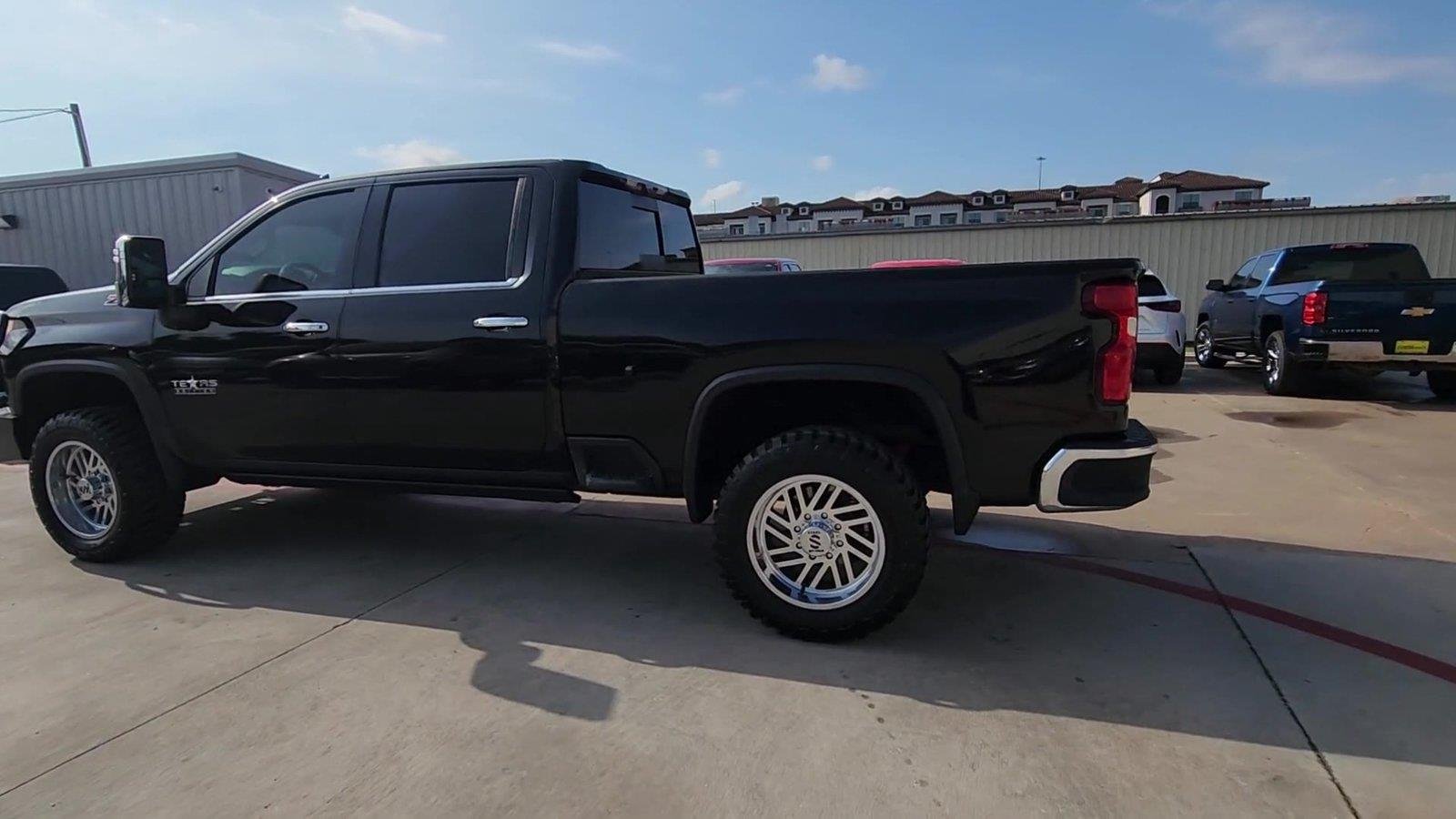 2023 Chevrolet Silverado 2500HD LTZ - Photo 6