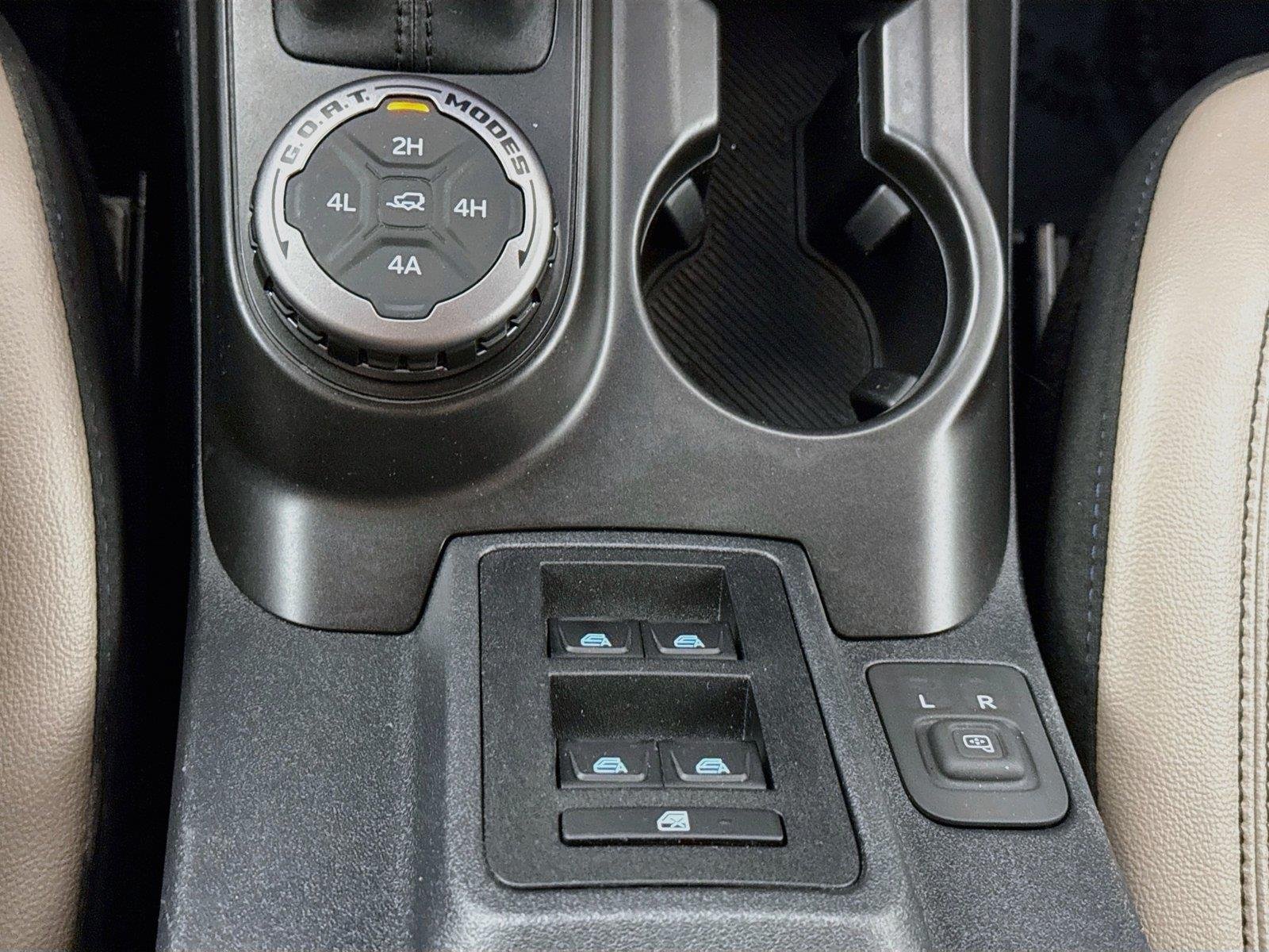 Used 2023 Azure Gray Metallic Tri-Coat Ford Wildtrak image 27