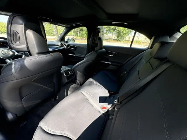 Used 2025  Mercedes-Benz C 300 image 24