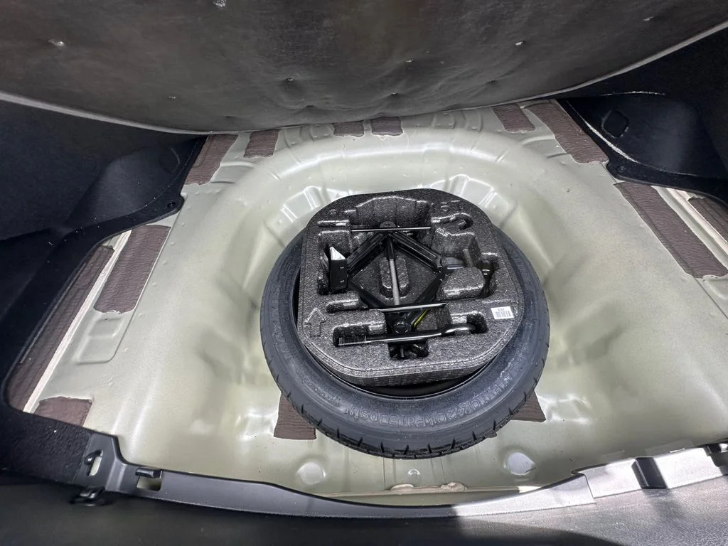 Used 2025 Gray Kia LXS image 32