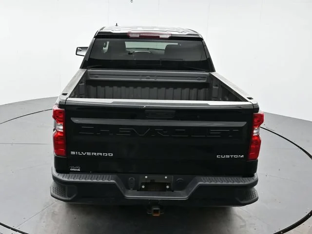 Used 2023 BLACK Chevrolet Custom image 22