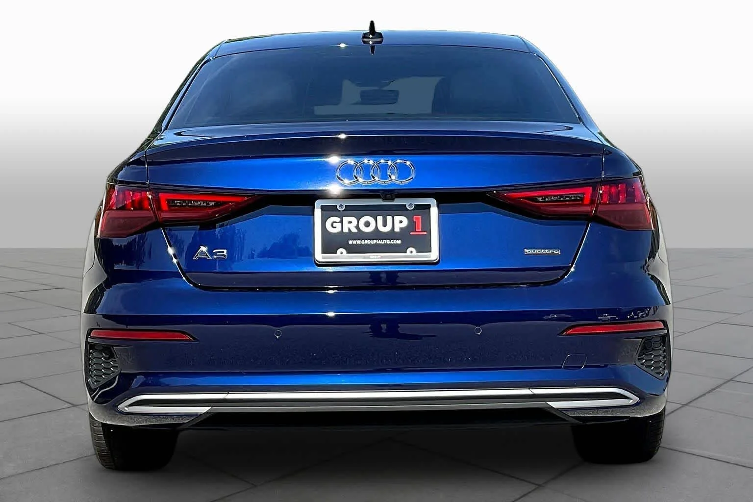 Used 2023 Navarra Blue Metallic Audi Premium image 9